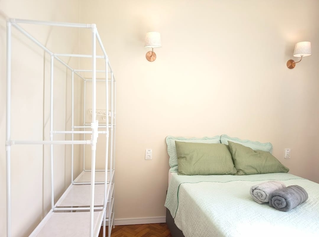 Apartamento a venda Copacabana quarto e sala .